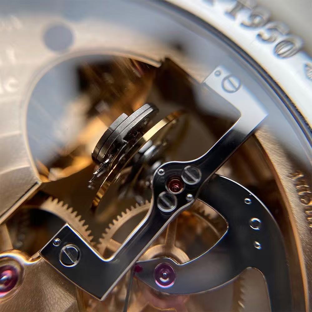 TOURBILLON SOUVERAIN - Ref. TV image 7